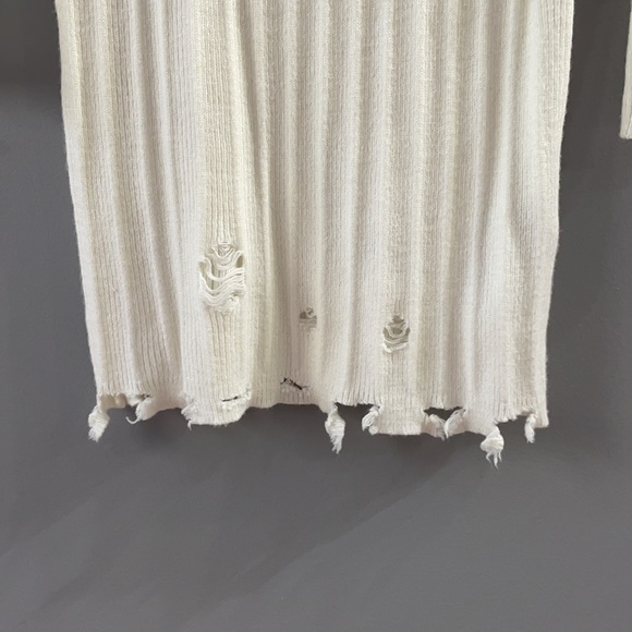 Forever 21 Distressed Sweater Dress - Picture 3 of 8